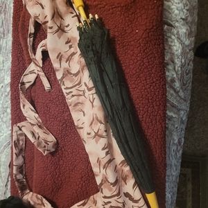 Parasol and fan caring bag